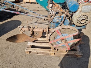 Vintage Iron Horse Pedestrian Garden Plough 