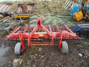 Enibock grass harrow